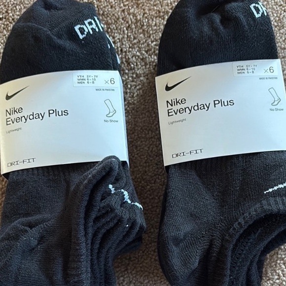 NWOT | Nike Everyday Plus No Show Socks Medium (11 pairs) - Picture 6 of 6